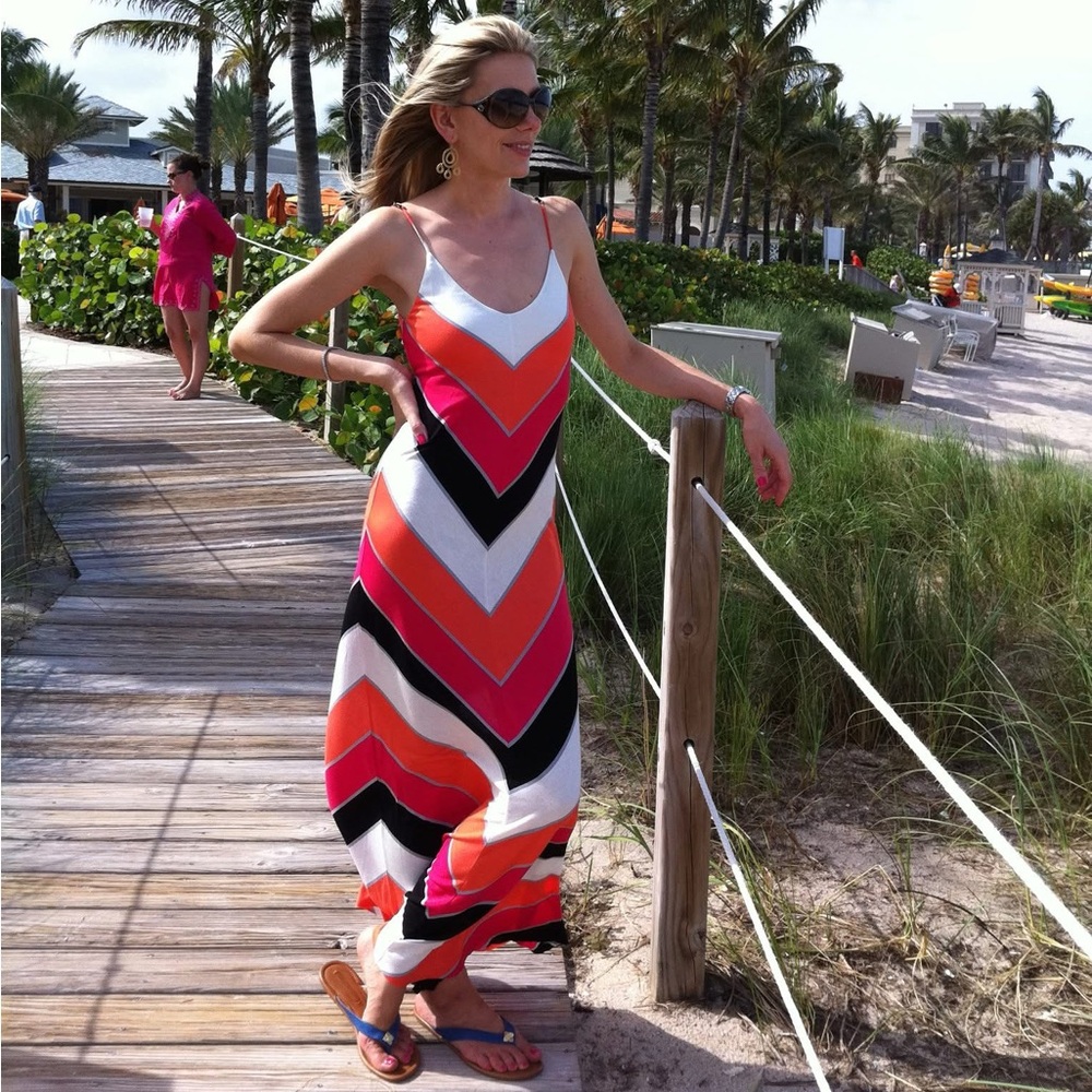 Bebe Bright Maxi Dress S